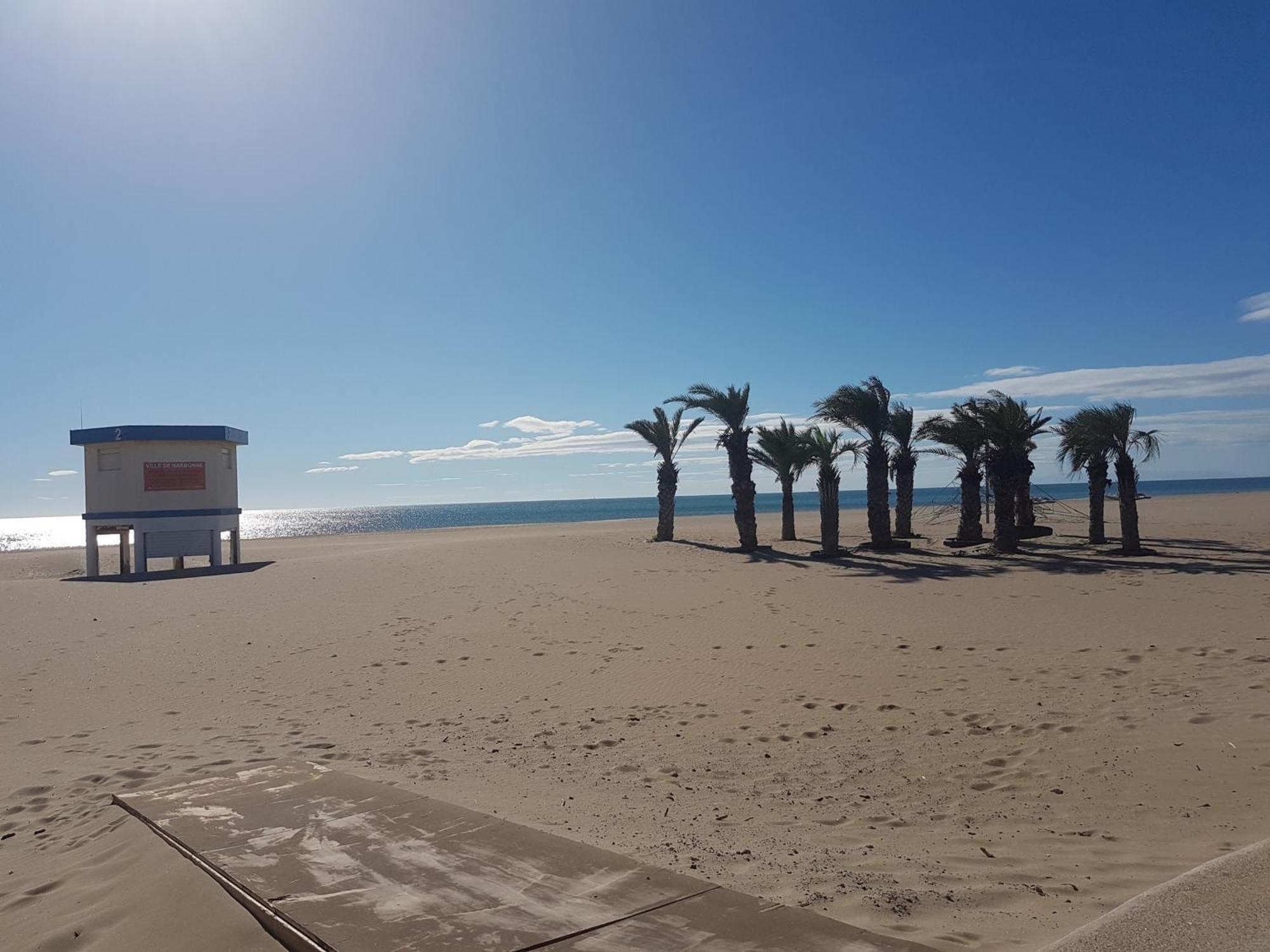 T3 Confortable Avec Terrasse Et Parking A 100m De La Plage, Pour 6 Personnes A Narbonne-plage - Fr-1-795-64